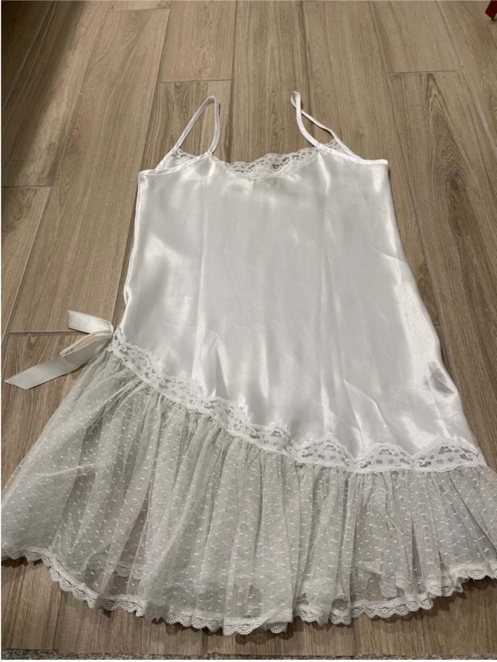 Victoria's Secret Vintage Gold Label White Ruffle Lace Silk Bow Slip Dress Sz M - Picture 3 of 9
